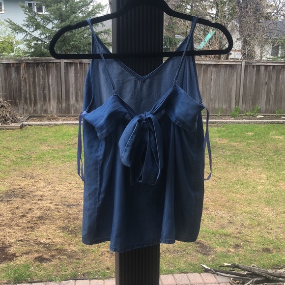 Blue, medium sized “1250 degrees Celsius” tank top. New condition. - Picture 3 of 3